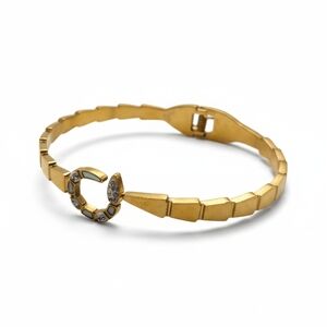 Elegant Gold Bracelet with Crystal Accents